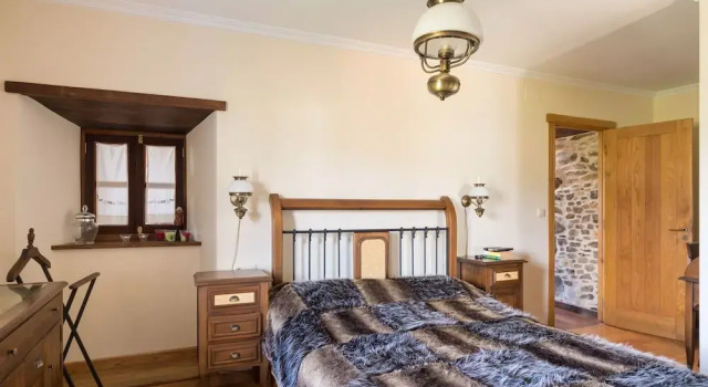 Quaint Mansion in Ortigueira With Sauna, Prenota Hotel Ortigueira Galizia