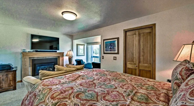 2 Mi to Slopes: Park City Ski Getaway w/ Hot Tub!, Забронировать Апартаменты/квартира Отели Парк-Сити с парковкой, рядом с Sitka Super Park, Парковка