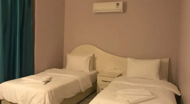 Otel Port, Забронировать Отель Отели Чешме с парковкой, рядом с Замок Чешме, Парковка