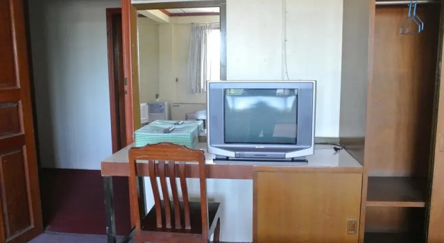 Angthong Hotel, Забронировать Отель Тхарыа Ангтхонг
