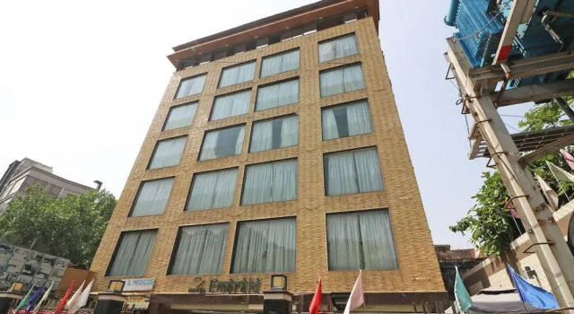 Capital O 1138 Hotel Emerald, Varaa Hotelli Shibpur West Bengal