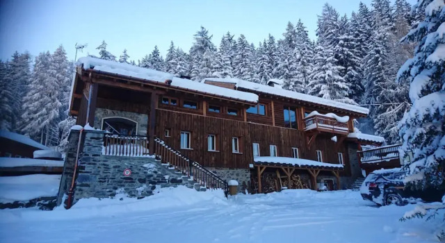 Chalet With 5 Bedrooms in Bourg-saint-maurice, With Wonderful Mountain, Забронировать Шале Виллы Овернь-Рона-Альпы, Вилла