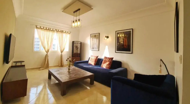 Superbe Appartement à 2 Min de la gare de Tanger et à 5 min de la plage Malabata, Rezerwuj Apartament Hotele w Tanger-Tetouan z parkingiem, Parking