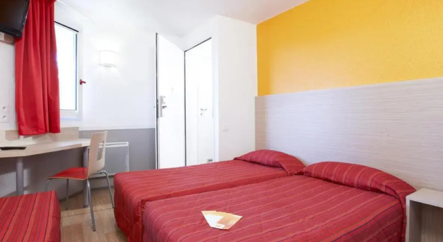 Трёхместный номер Standard Hotel du Parc - Chantepie