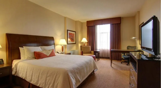 Номер Standard Hilton Garden Inn Calgary Airport