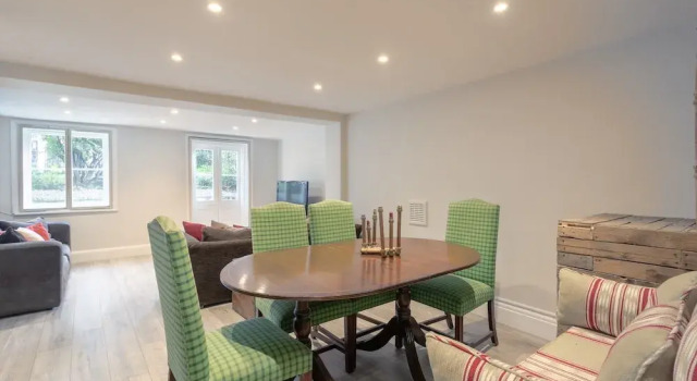 2 Bedroom Brixton Flat