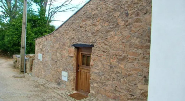 House With one Bedroom in Parada, With Wonderful Mountain View, Enclosed Garden and Wifi - 22 km From the Beach, Rezervovat Hotel Parada Serra da Peneda