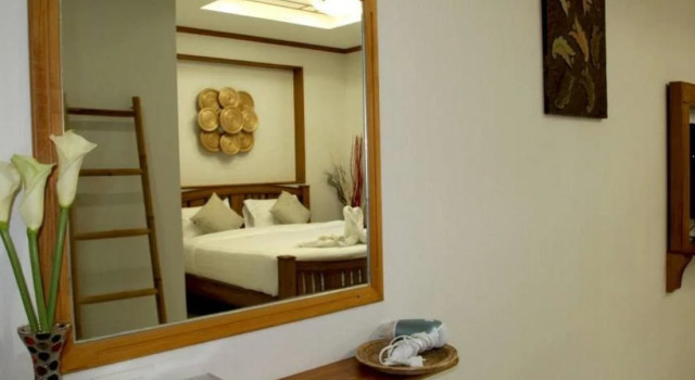 Small Hotel