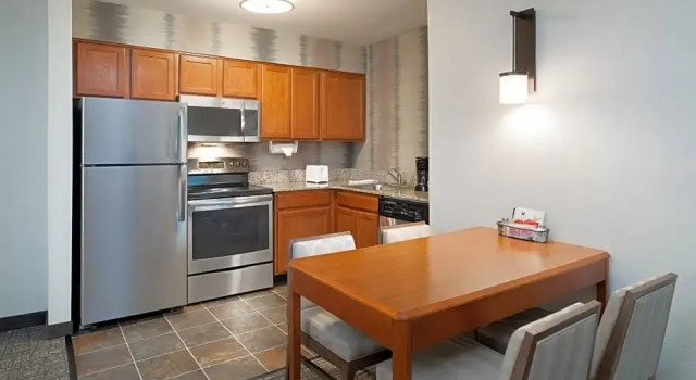 Четырёхместный люкс с 2 комнатами Residence Inn New Bedford Dartmouth