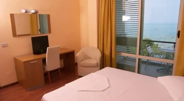 Одноместный номер Standard с балконом и с видом на море AS Hotel