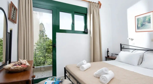 Central Apt with Hydromasage Shower, Забронировать Отель Лименас Херсонису 