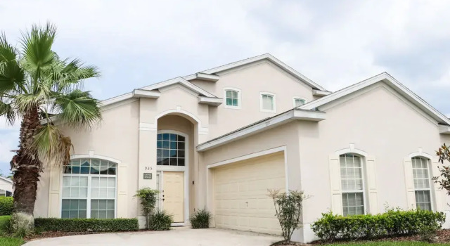 Davenport Pool Homes by RMG