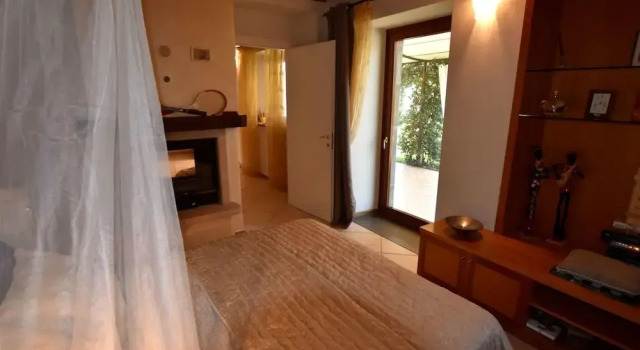 Flat in Villa, With Garden, Barbecue, Book Villa Pisogne Valcamonica