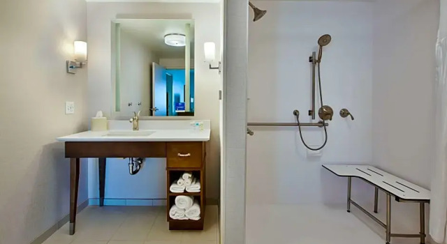 Четырёхместный люкс c 1 комнатой Homewood Suites By Hilton Columbus Easton, Oh