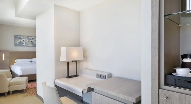 Номер Business Park Mall Hotel & Conference Center