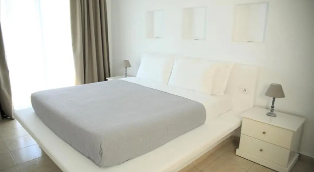 Harmony Hotel, Varaa Hotelli Sarandë Vlorë County