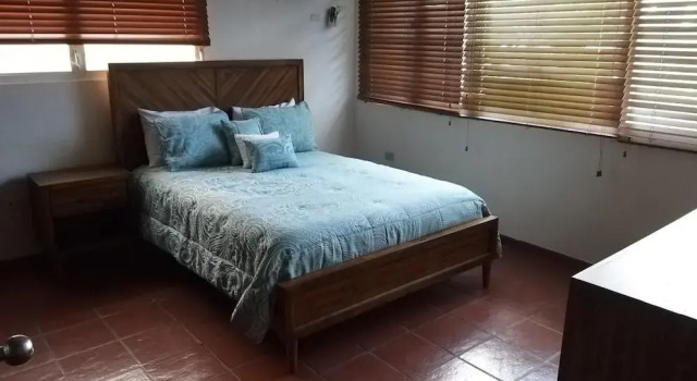 Picturesque Ocean View House With Private Pool Generator for Entire House, Đặt Khách sạn Humacao Puerto Rico