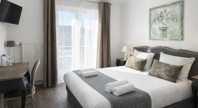 Двухместный номер Standard с видом на парк Logis Hôtel Blue Garden