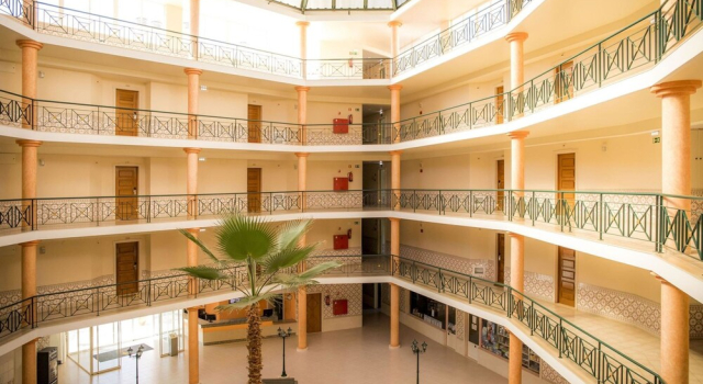 B33 - Praia do Vau Apartment, Book Lejlighed Hoteller i Vau med parkering, Parkering