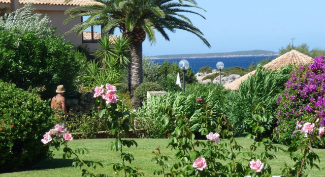 Ideal Holiday Home in Marinella near Spiaggia di Marinella, Забронировать Дом для отпуска Коттеджи Маринелла, Коттедж