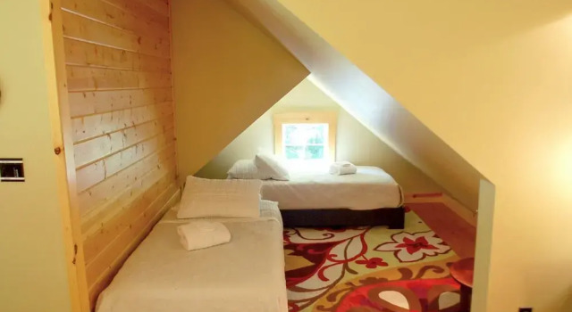 Mt Baker Rim Cabin 11 - This Wonderful 2 Story Cabin With a hot tub, Book Hotel 3-stjernede hoteller i Glacier, 3*
