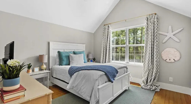 Bayou Bungalow by Avantstay Walk to Boat Ramp & Bay Private Yard
