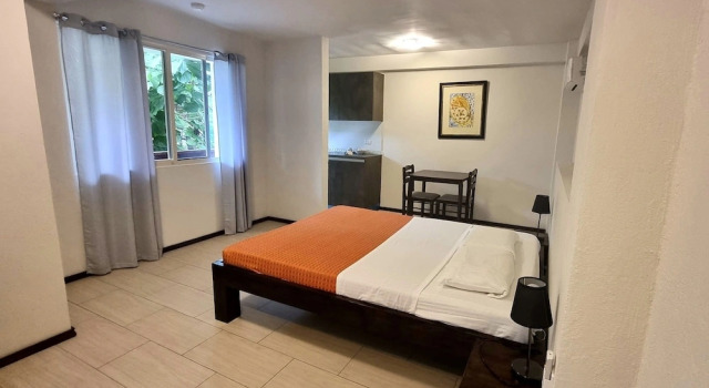 Apartment Day & Night Accommodations