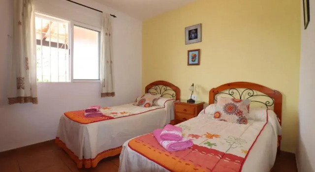 Villa Rocio by SpainSunRentals 1008, Забронировать Вилла Коттеджи Нерха, рядом с Церковь Эль-Сальвадор, Коттедж