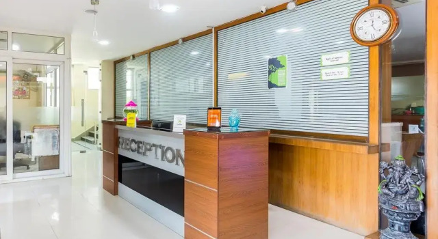 Hotel M Gachibowli by OYO Rooms, Rezerwuj Hotel Gachibowli 