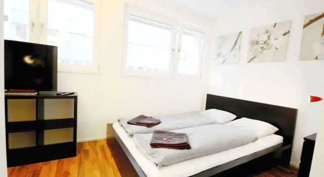 ZH Badenerstrasse I - Hitrental Apartment