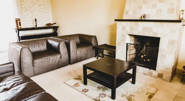 Incrivel casa com ampla area de lazer em Atibaia
