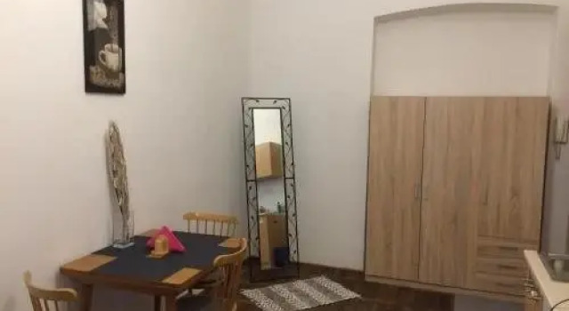 Apartment Ujezd, Забронировать Апартаменты/квартира Отели Праги с парковкой, рядом с Театр Svanda, Парковка