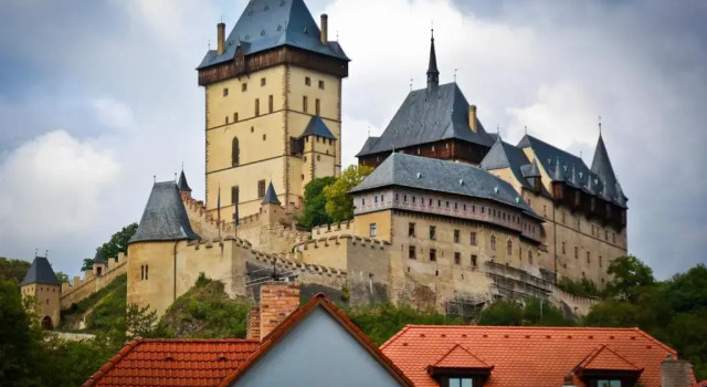 Penzion Karlštejn, Забронировать Отель Отели Cesky Kras с парковкой, Парковка