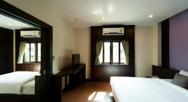 Трёхместный номер Superior Tara Place Hotel Bangkok