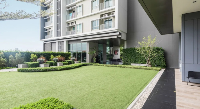 Key Sathorn-Chareanrad By Favstay, Забронировать Отель Отели Бангкока с бассейном, Бассейн