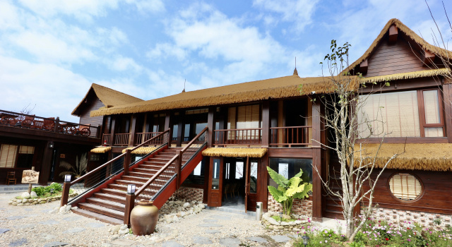 Ban Luoc Ecolodg Lodging house, Book Hostel / Vandrerhjem Tuyen Quang 