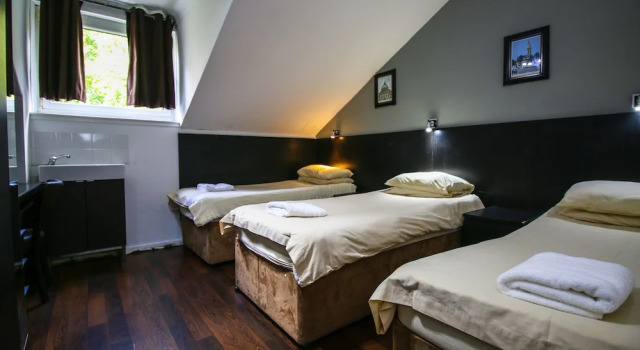 Трёхместный номер For Students Only - Bath Street in Glasgow Near Charing Cross Station