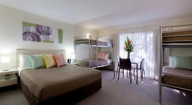 Семейный номер Standard Tall Trees Ainslie Motel