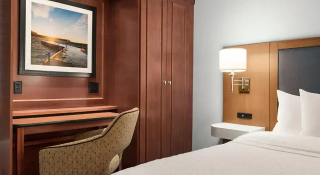 Студия Hampton Inn Wausau
