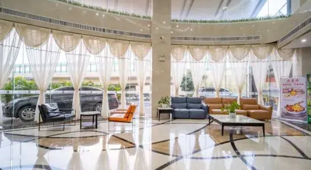 Zhu Ke Hotel, Rezerwuj Hotel Hotele w Nanning z parkingiem, Parking