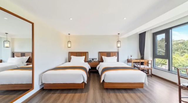 Kunming Boyue Hotel, Rezerwuj Hotel Hotele w Kunming z parkingiem, Parking