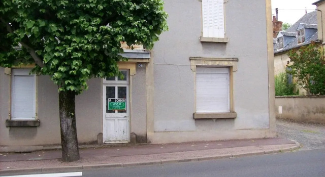 House With 3 Bedrooms in Bourbon-lancy, With Wifi