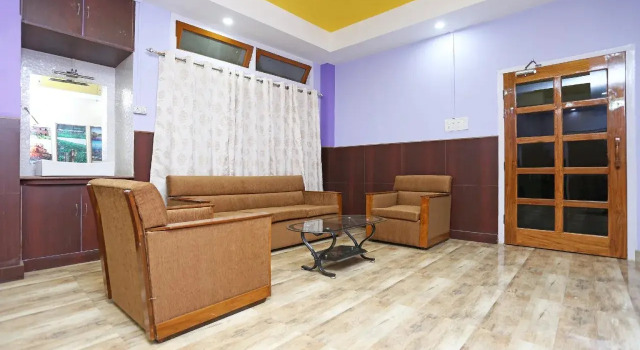 Holiday Inn Guest House By OYO Rooms, Забронировать Гостевой дом Гувахати штат Ассам