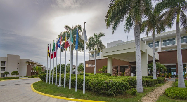 Hotel Playa Vista Azul