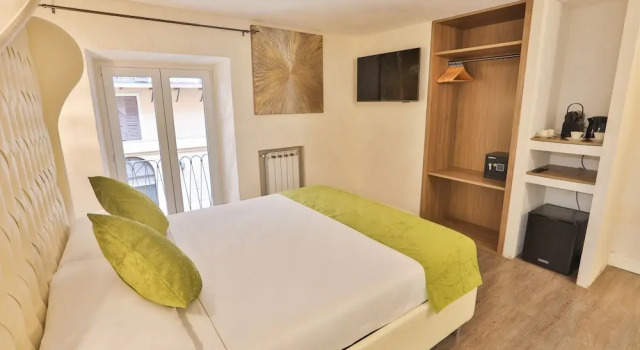 Номер Deluxe Grottini Luxury Suites ~ Pantheon