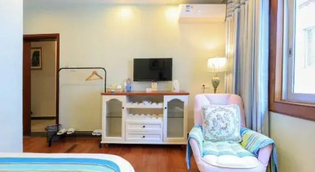 Номер Deluxe Junshe Boutique Guest House-Complementary pick up servie for a 3-night stay in a deluxe room