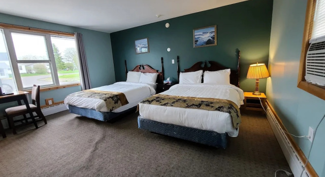 Четырёхместный номер Standard Highland Motel