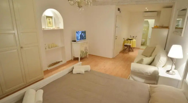 Студия с красивым видом из окна Studios Villa Rossella 4