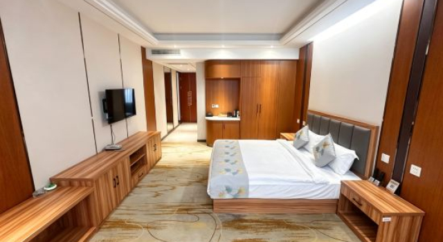 Люкс Ruili Yuqiao Yongjun Homestay (Veteran Inn)