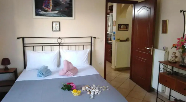 Golden sea villa (30 meters from the sea)